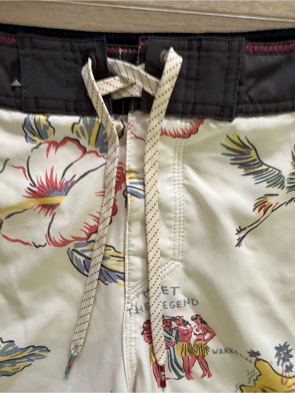 Quiksilver Highline Zen Lined Boardshorts Mens 34 Japan Hawaii Print